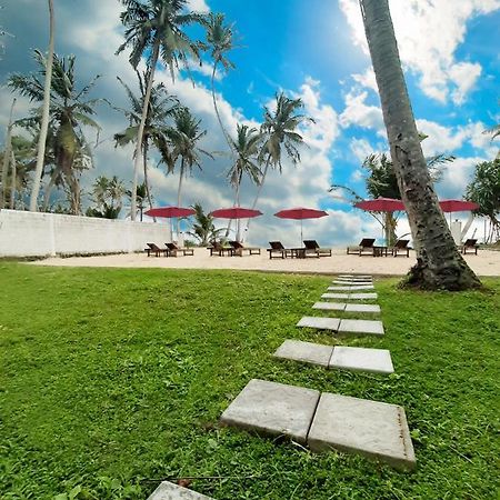 Akurala Beach Boutique Resort Esterno foto