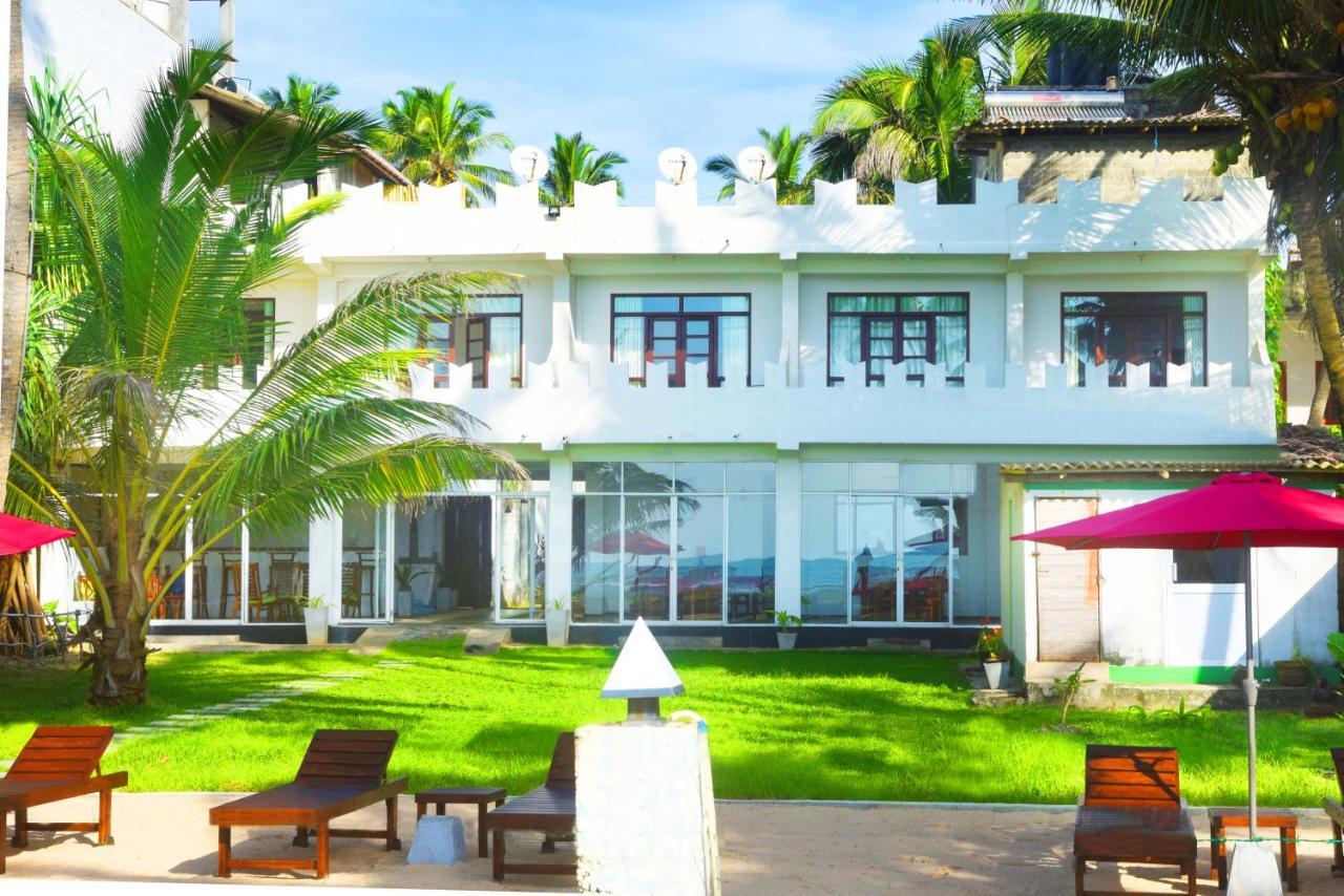 Akurala Beach Boutique Resort Esterno foto