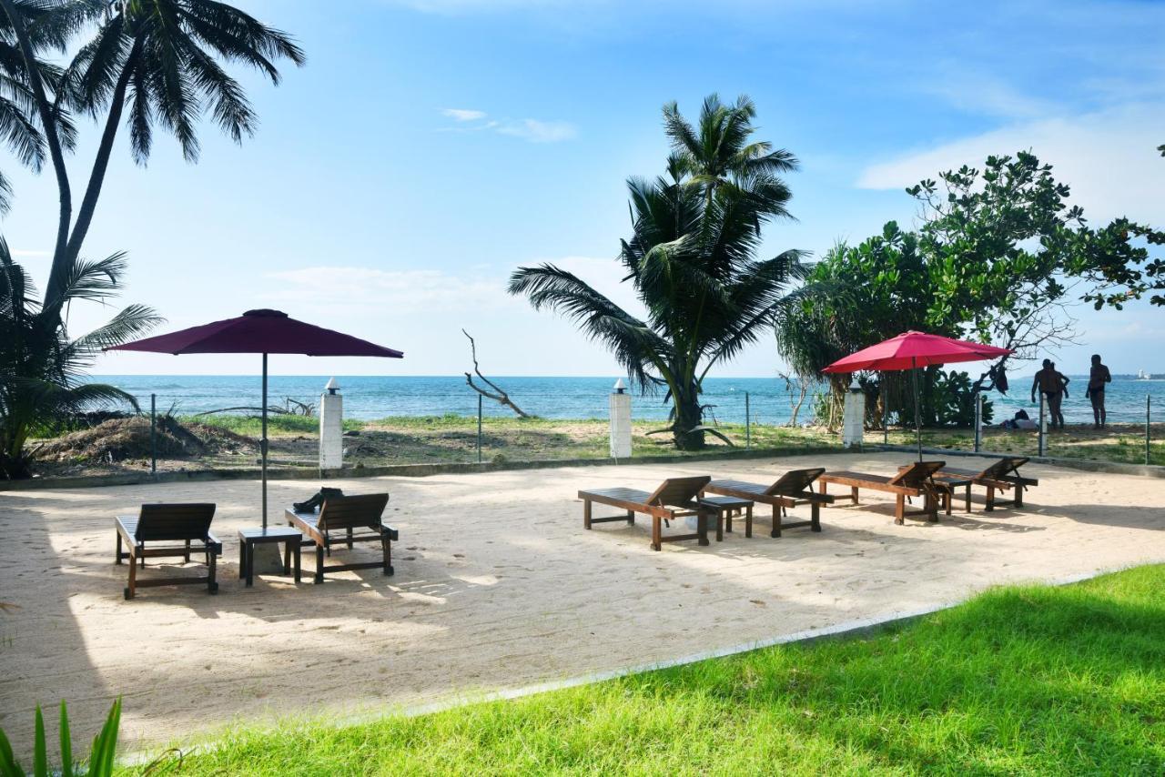 Akurala Beach Boutique Resort Esterno foto