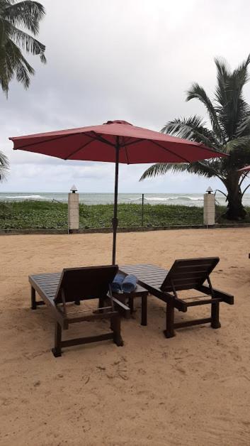 Akurala Beach Boutique Resort Esterno foto