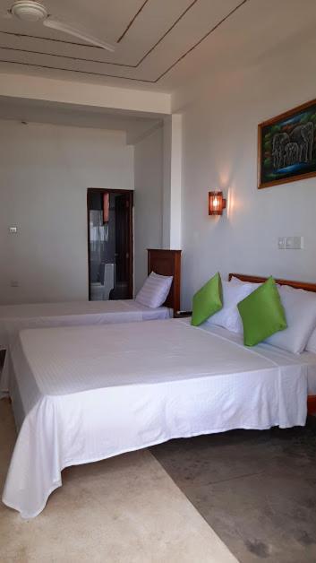 Akurala Beach Boutique Resort Esterno foto
