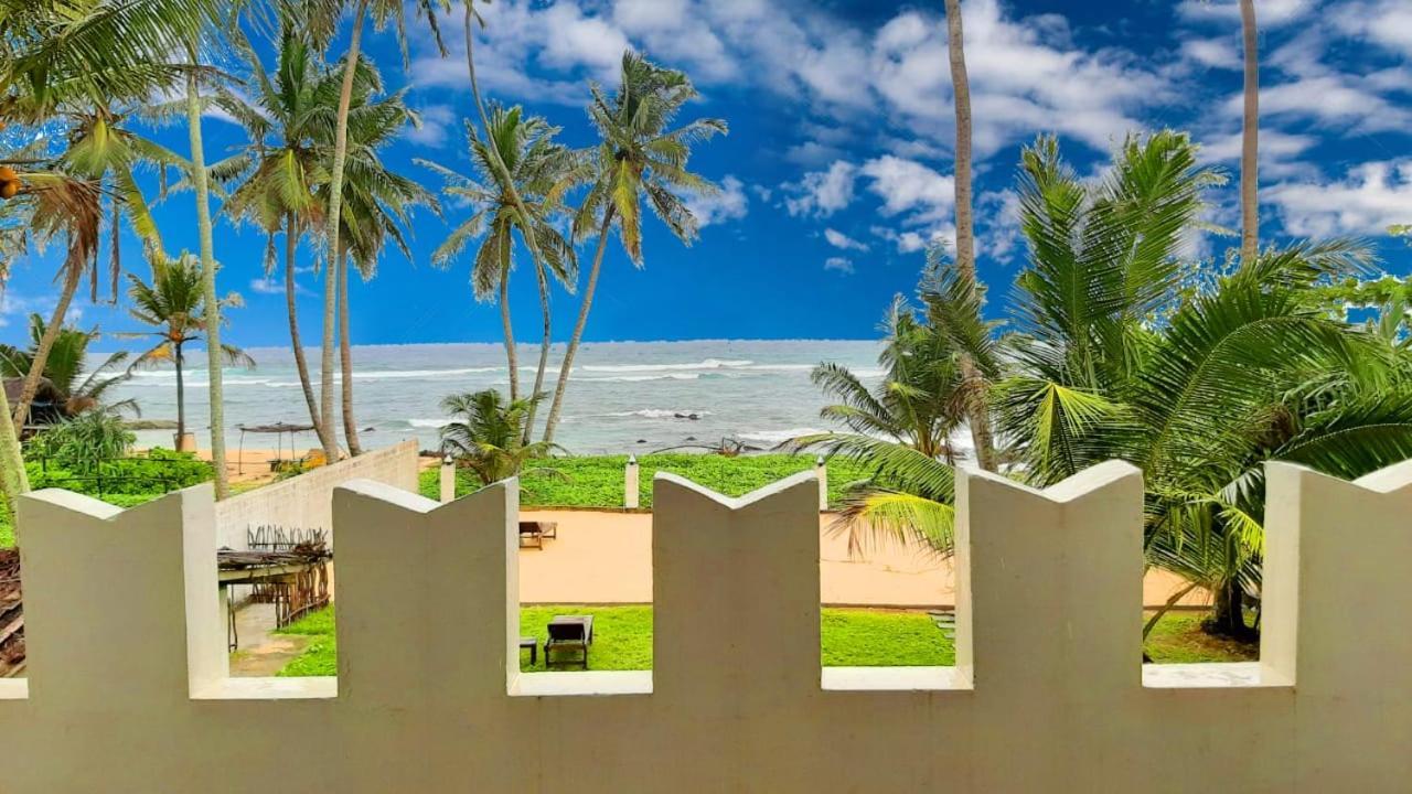 Akurala Beach Boutique Resort Esterno foto
