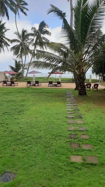 Akurala Beach Boutique Resort Esterno foto
