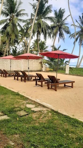 Akurala Beach Boutique Resort Esterno foto